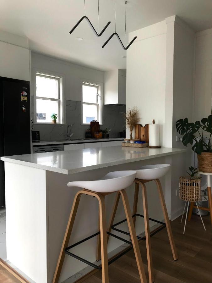 Bright & Comfy Stay In Newly Renovated Home With Parking 奥克兰 外观 照片
